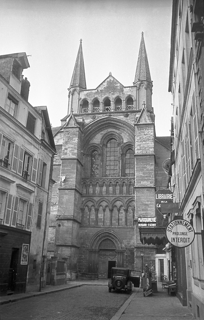 Saint-Pierre Cathedral in Lisieux