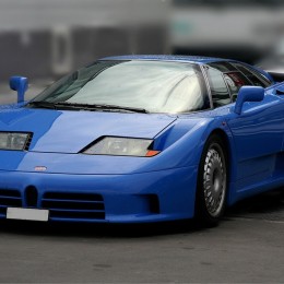 Bugatti EB110 (1996) .Source
