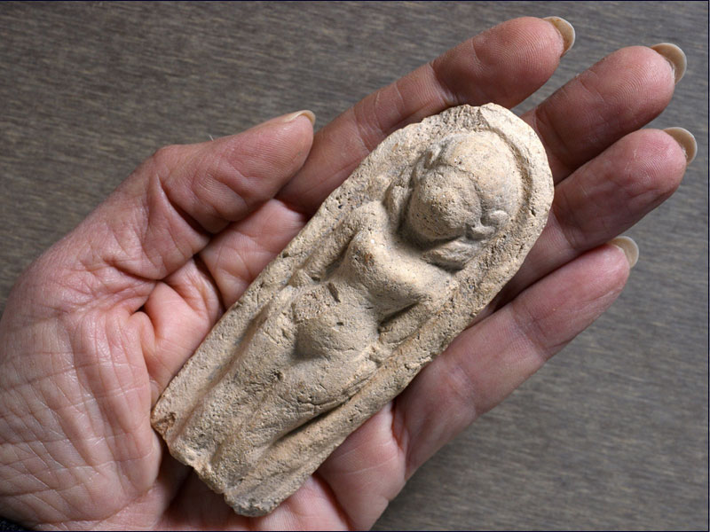 The 3,400 year old figurine. Source:Clara-Amit-courtesy-of-the-Israel-Antiquities-Authority-1