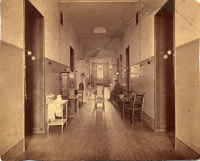Couloir, 1890-1910