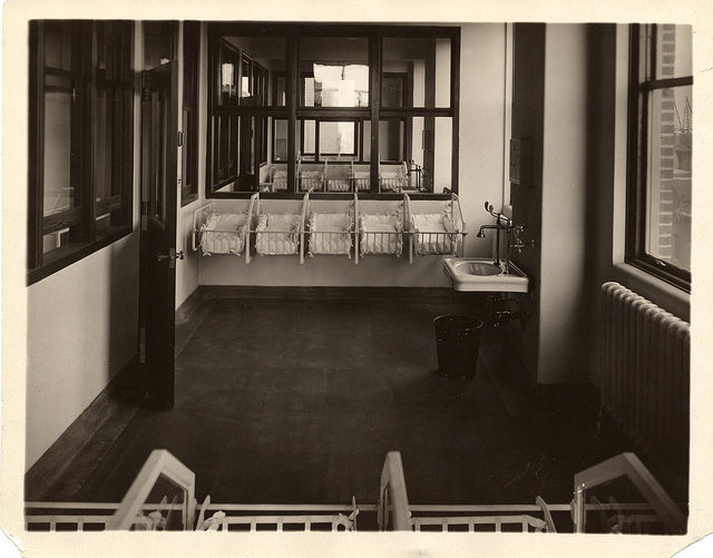 Typický dětský pokoj, 1920