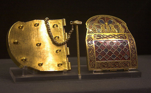 One of the two identical shoulder-clasps. Photo Credit