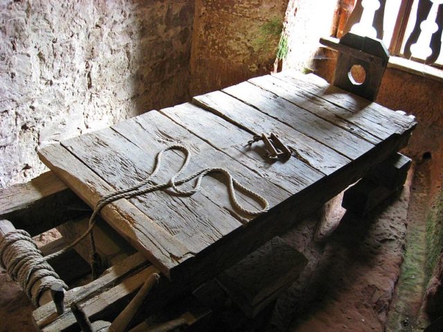 Das am weitesten verbreitete Instrument der Folter. Photo Credit