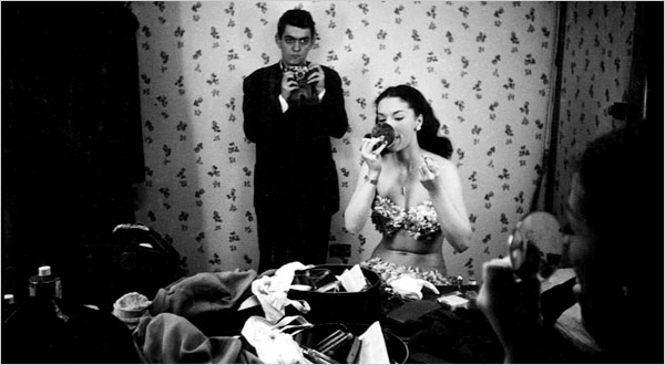 Kubrick with showgirl Rosemary Williams in 1949.