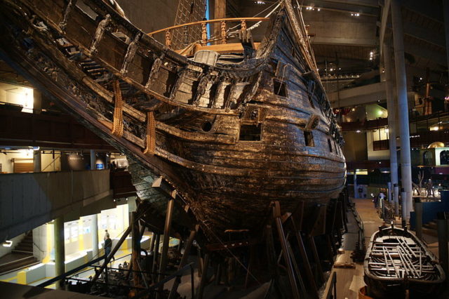 Vasa’s port bow. Photo By JavierKohen – CC BY-SA 3.0