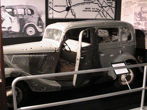 Replica of Bonnie and Clyde death car. Photo by postal67 CC By 2.0