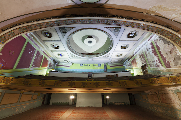 One photographer's quest to revive the glory of America's