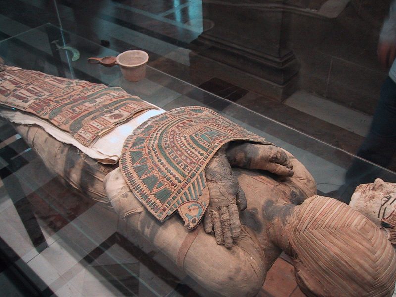 Ancient Egyptian mummy at the Louvre has a face covered by an unusual