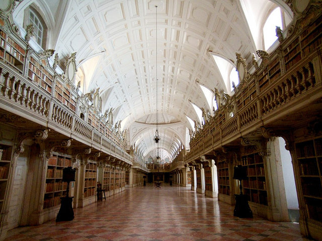 Mafra National Palace – Library. Photo by AHLN. CC BY 2.0