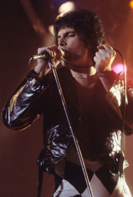 Freddie Mercury in New Haven, CT, at a WPLR Show. Photo by Carl Lender CC BY-SA 3.0