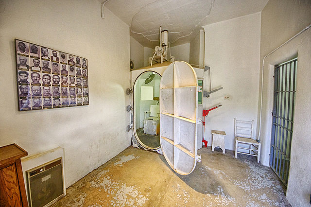 The Story Behind This Haunted Nevada Prison Will Give You 