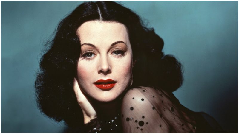 How Hedy Lamarr A Hollywood Beauty Of The Golden Age Became A First Class Inventor Creating A