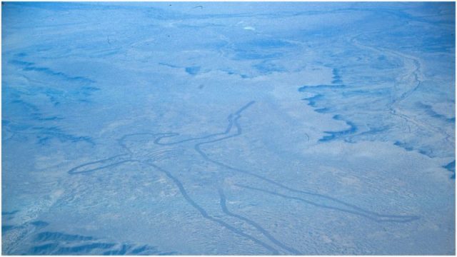 Jobtilbud den første tuberkulose The 2-mile-long Marree Man is the second largest geoglyph in the world but  nobody knows who made it