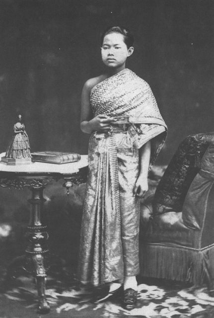 Kisah Kematian Tragis Ratu Thailand Gara-gara Aturan Kerajaan - 3