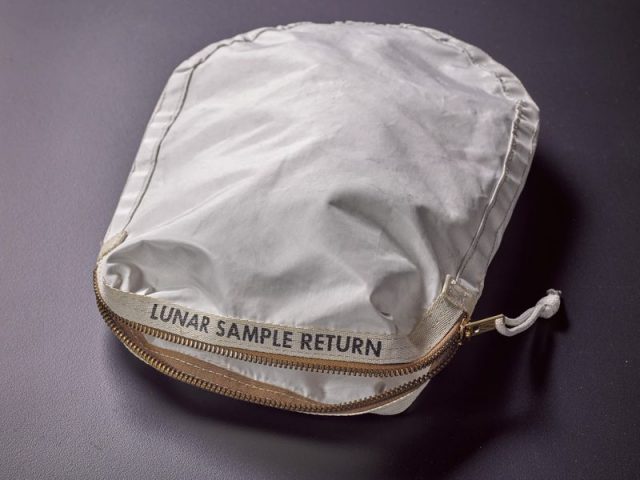 Lunar Sample Return bag. Photo by: (Sotheby’s)
