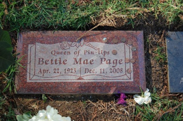 Bettie Page’s grave. Photo by Meribona CC BY-SA 3.0