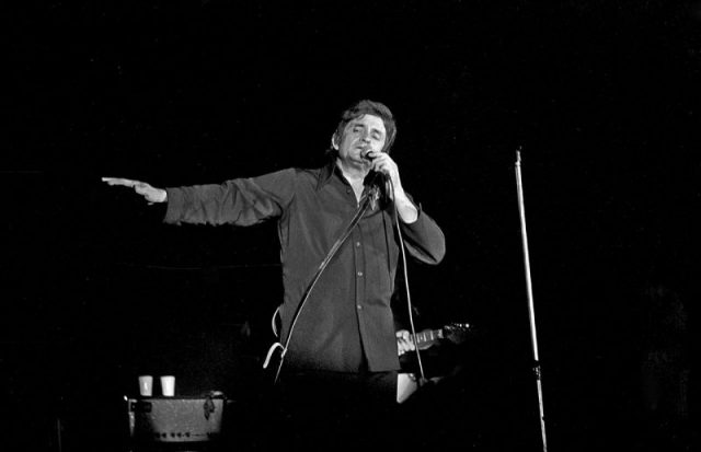 Johnny Cash performing in Bremen, West Germany, in September 1972. Photo by Heinrich Klaffs CC BY-SA 2.0