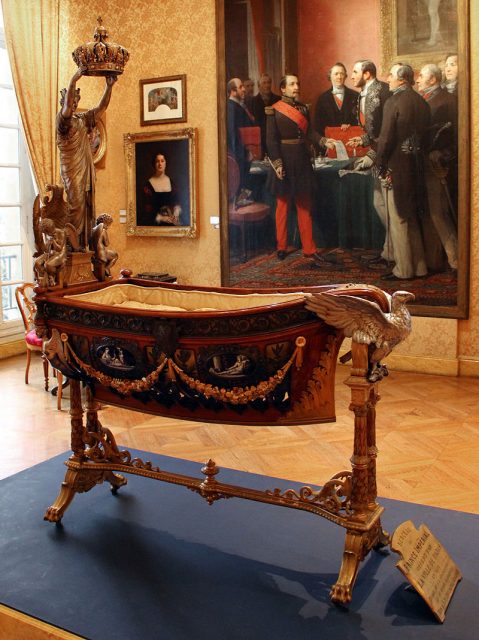 The bercelonnette was gifted from the City of Paris to Napoleon III and Empress Eugénie of France, for the baptism of the Imperial Prince in 1856. Photo by Sailko CC BY 3.0