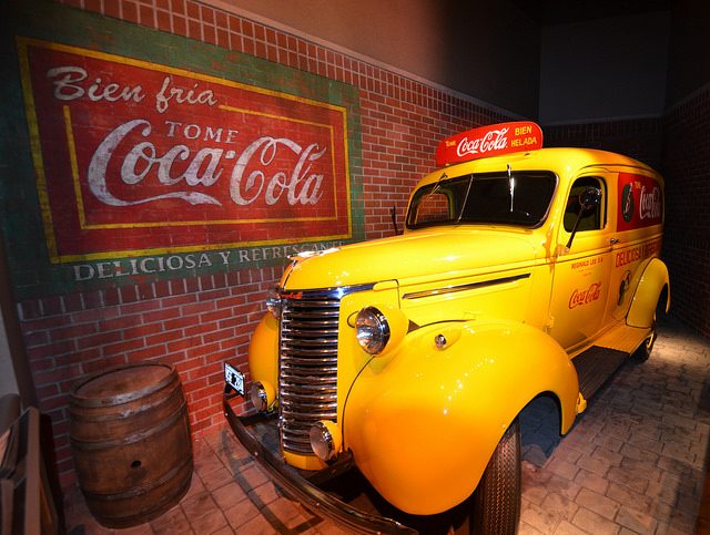 Not a London cab, just another vintage model of Coca-Cola delivery truck. Photo by Ka!zen CC By 2.0