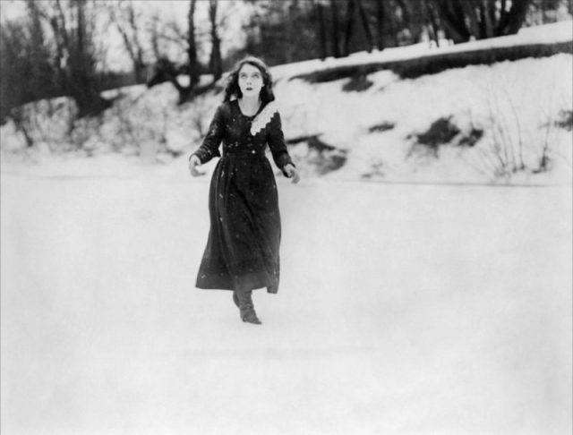 Lillian Gish as Anna Moore in Way Down East (1920).