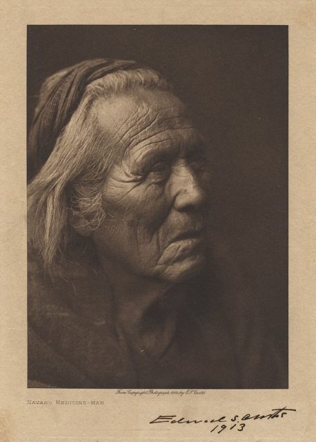 Navajo medicine-man, portrait by Edward S.Curtis, 1913.