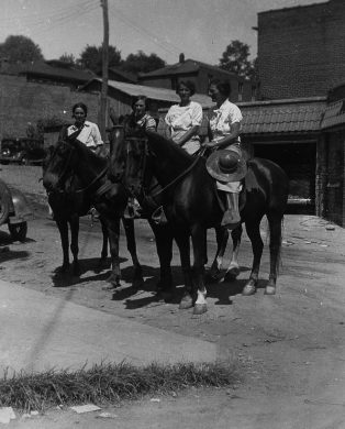 Pack horse librarians ready to start delivering books.