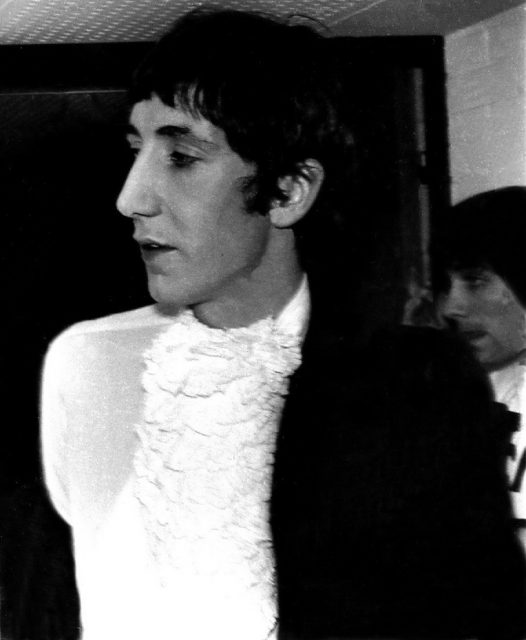 Pete Townshend of The Who, 1967. Author Klaus Hiltscher CC BY-SA 2.0