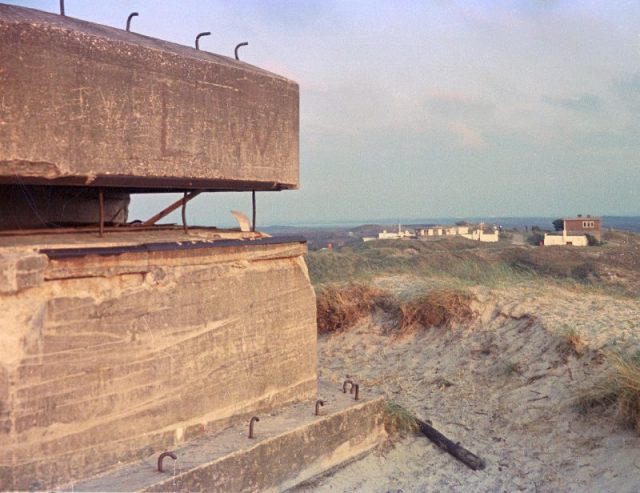 Bunker of the German ‘Atlantic Wall’ in the dunes of Texel. Photo by Smial CC BY SA 2.0 de