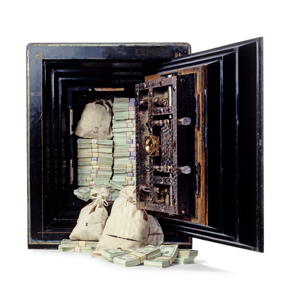 A sum of $162,821 had been taken from vaults of the Bank of Pennsylvania.
