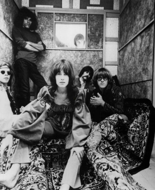 Publicity photo of Jefferson Airplane.