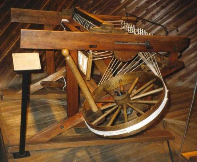 A spinning jenny: one of the machines that revolutionized manufacturing in the late 1700s. Photo by Markus Schweiß CC BY-SA 3.0