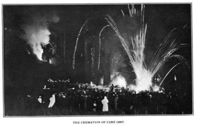 The pyrotechnic climax to the 1907 Cremation of Care.