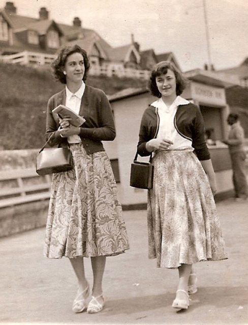 Matching skirts anyone? As manufacturing methods evolved, a wide choice of patterned fabrics began to grace our wardrobes.