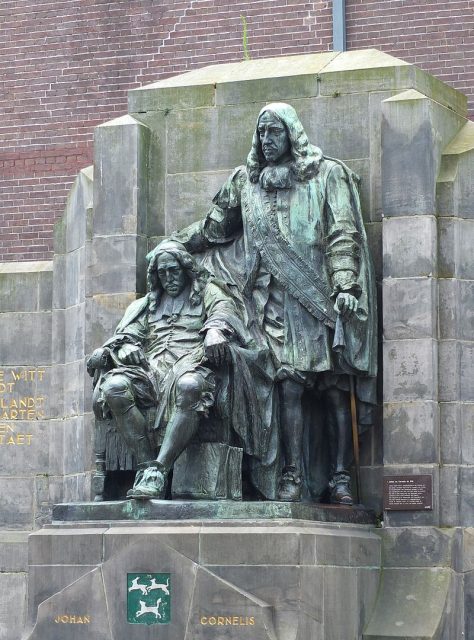 Statue of Johan and Cornelis de Witt in the Dutch town Dordrecht. Photo by Ad Meskens -CC BY-SA 4.0
