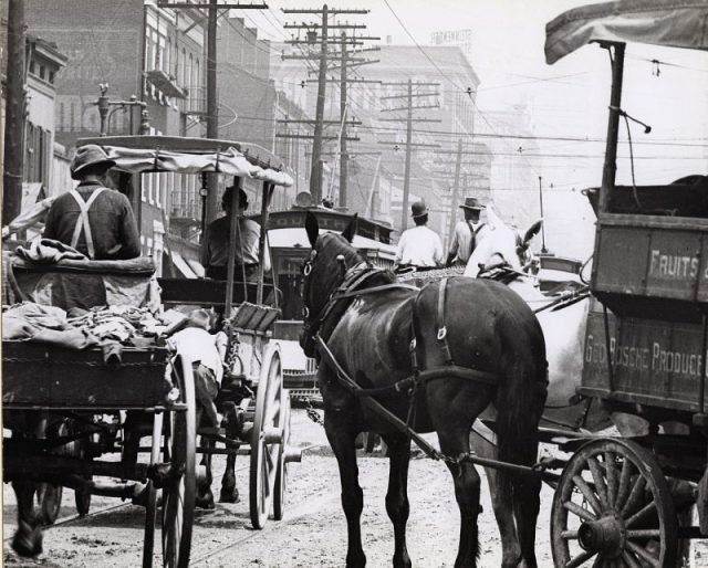 Congestion in St. Louis, Missouri, early 20th century.