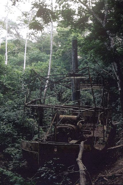 The remains of the steamer used in the movie, in Madre de Dios Region. Photo by Dr. Eugen Lehle CC BY-SA 3.0
