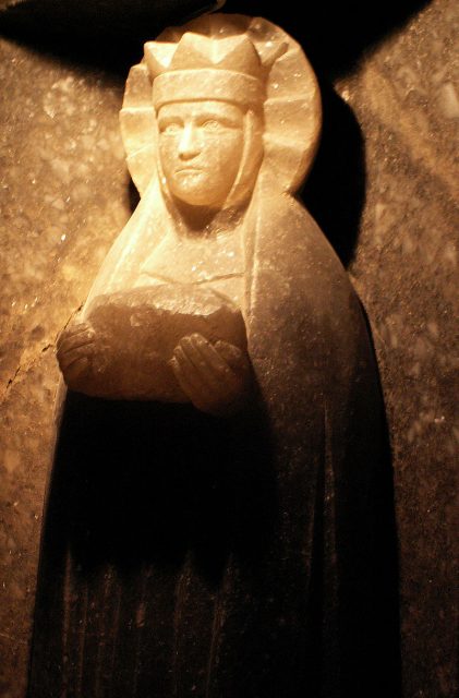 Saint Kinga, carved from rock salt. Photo by Bill Tyne CC BY-SA 2.0