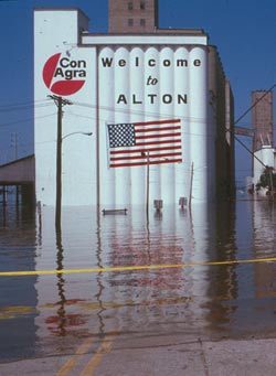Alton underwater in 1993.