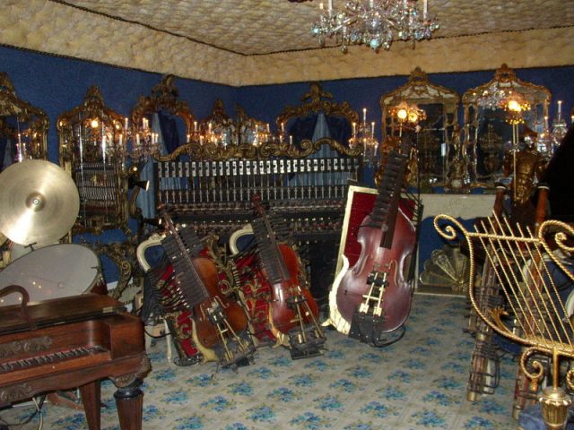 House on the Rock, automated instruments. Photo by Knowledge Seeker CC BY SA 3.0