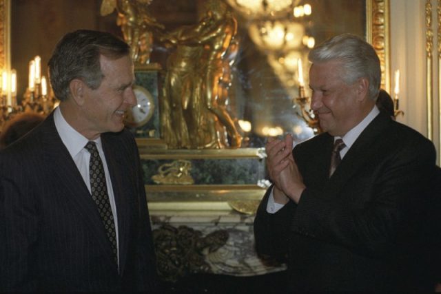 President Yeltsin with U.S. President George H. W. Bush, June 1, 1992. Photo by RIA Novosti archive, image #859348 / Dmitryi Donskoy / CC-BY-SA 3.0