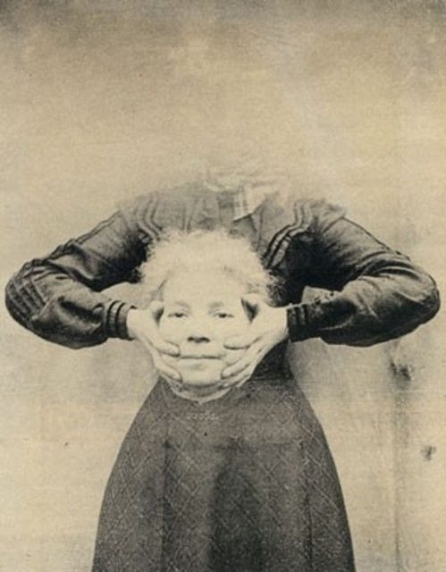 A photograph of a headless woman produced around 1900.