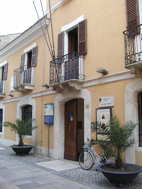 Birthplace of Gabriele D’Annunzio Museum in Pescara. Photo by Raboe001 CC BY-SA 2.5