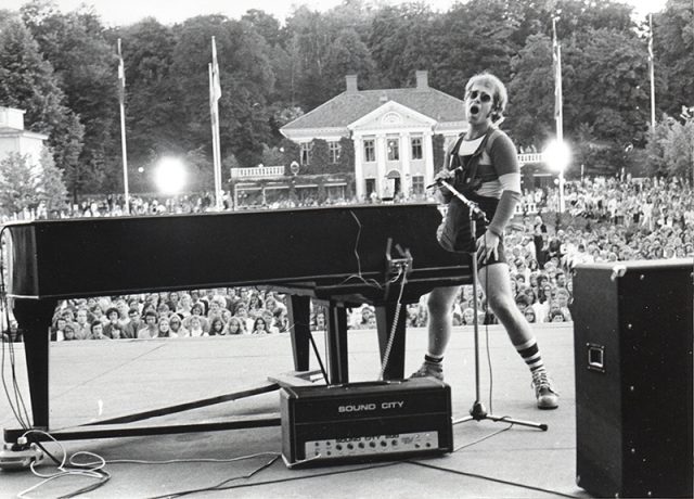 Elton John on stage in 1971. Photo by yabosid CC BY SA 2.0