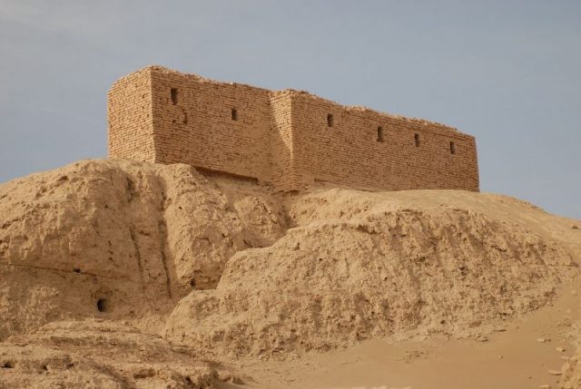 Ruiner av en tempelplattform i Nippur.