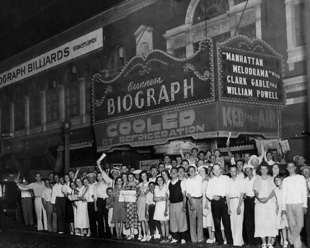 The crowd at Chicago’s Biograph Theater on July 22, 1934, shortly after John Dillinger was killed there by law enforcement officers.