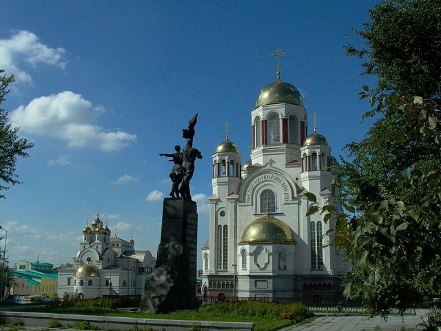 Yekaterinburg’s ‘Church on the Blood’, built on the spot where the last Tsar and his family were killed. Photo by Vlad2000Plus CC BY-SA 3.0