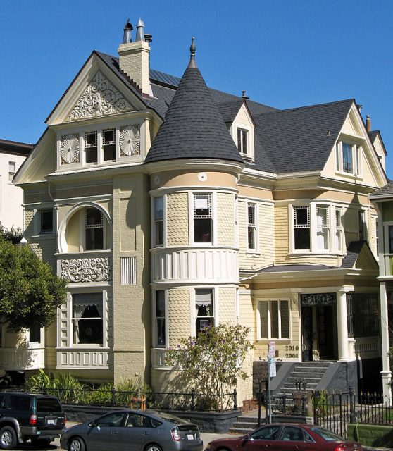 C. A. Belden House, 2004-2010 Gough St, San Francisco, California, USA. Sanfranman59 CC BY-SA 3.0