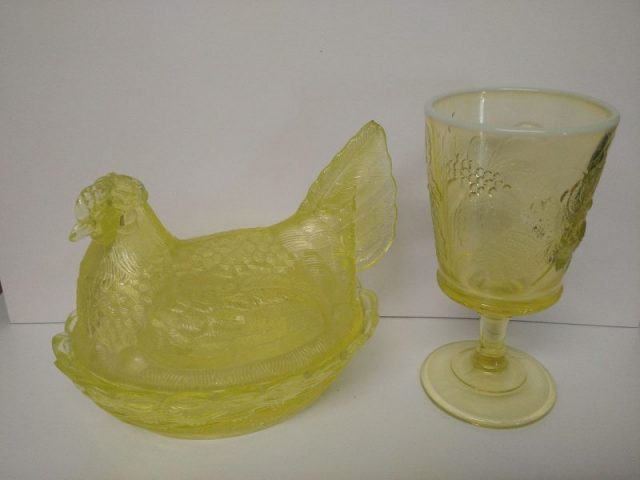 Uranium glass chicken tray and cup. Photo by LuisVilla CC BY-SA 4.0