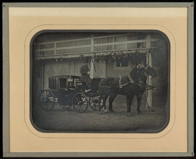 Carriage and team of two horses at Beaulieu, country house of Jean-Gabriel Eynard. Daguerreotype, circa 1850.