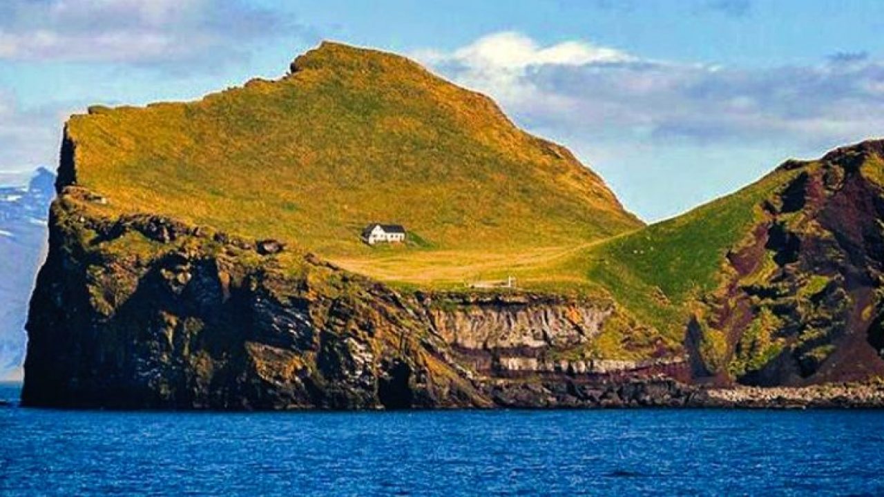 Story behind the Tiny House On A Remote Icelandic Island